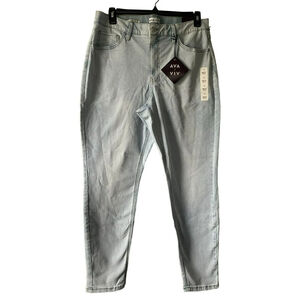 Ava & Viv High-Rise Skinny Jeans Size 17 Light Wash Stretch Denim
